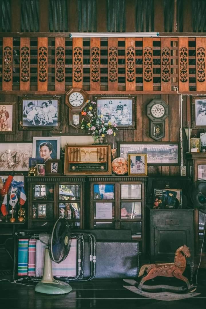 Ban Mae Arom Apartment Amphawa Bagian luar foto