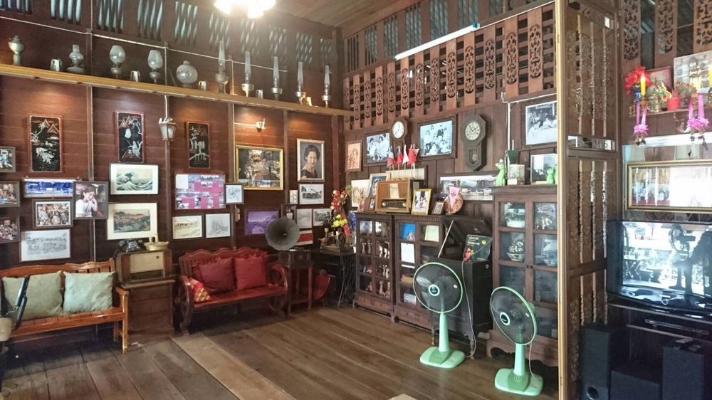 Ban Mae Arom Apartment Amphawa Bagian luar foto